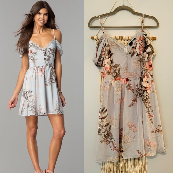 Lulus Dresses & Skirts - Lulu’s Cold Shoulder Floral Lace Mini Dress
